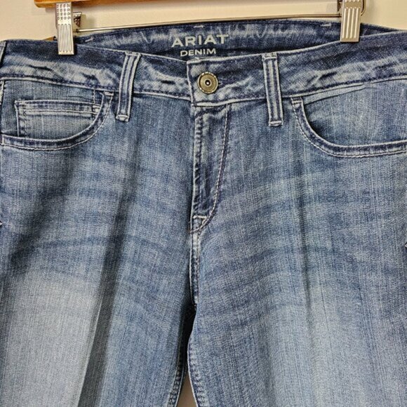 EUC LIKE NEW ARIAT DENIM TROUSER LIGHT WASH SIZE 31 L - Picture 6 of 15